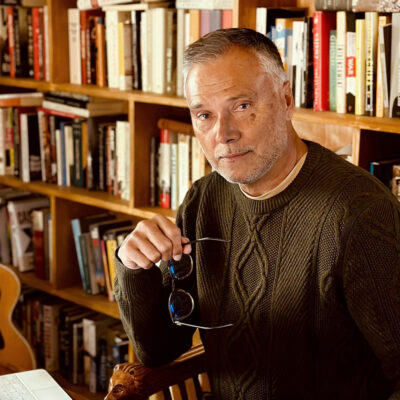 Photo of author Stan Grant in his tsudy.